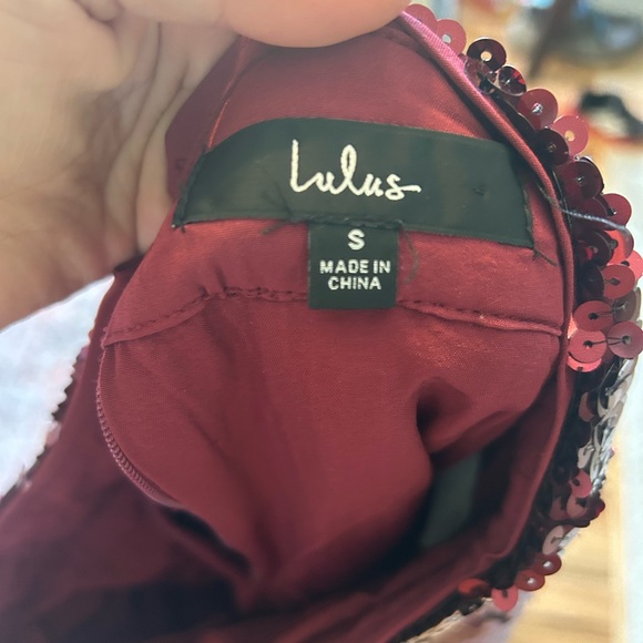 Burgundy sequin skirt size small - Picture 2 of 5